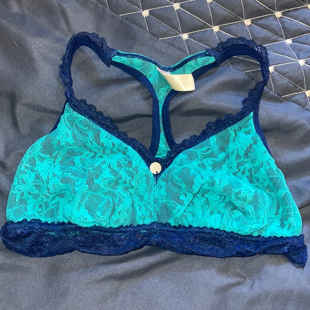 DKNY lace racer back bralette!